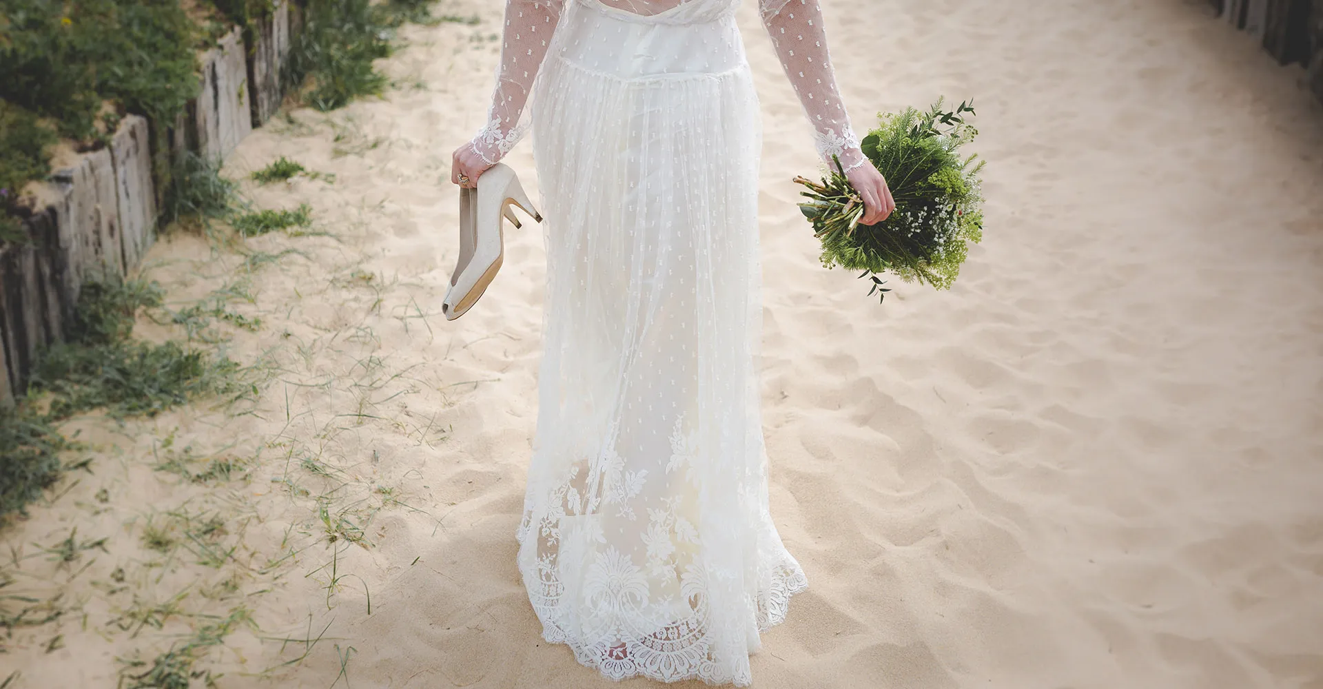 How to Create an Elegant Wedding Invitation